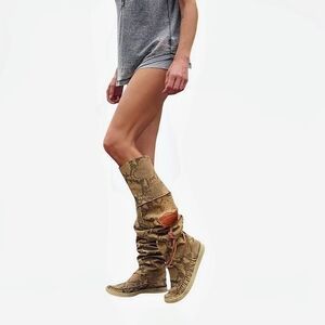 Authentic El Vaquero Leather Moccasin Boots